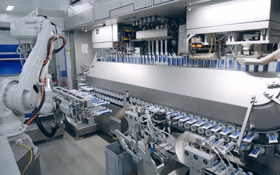 云南白藥建成全球首座中醫(yī)藥健康品“燈塔工廠” 傳統(tǒng)智慧與現(xiàn)代制造的典范融合